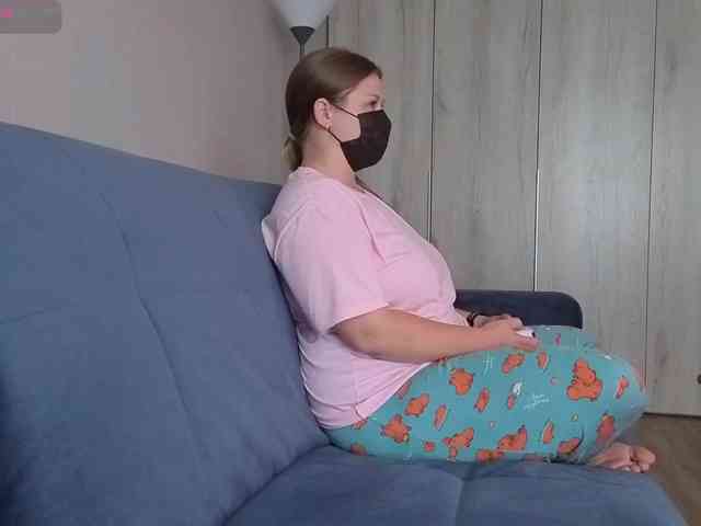 Milaa1998 webcam