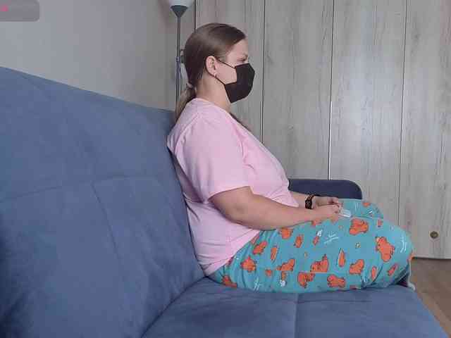 Milaa1998 webcam