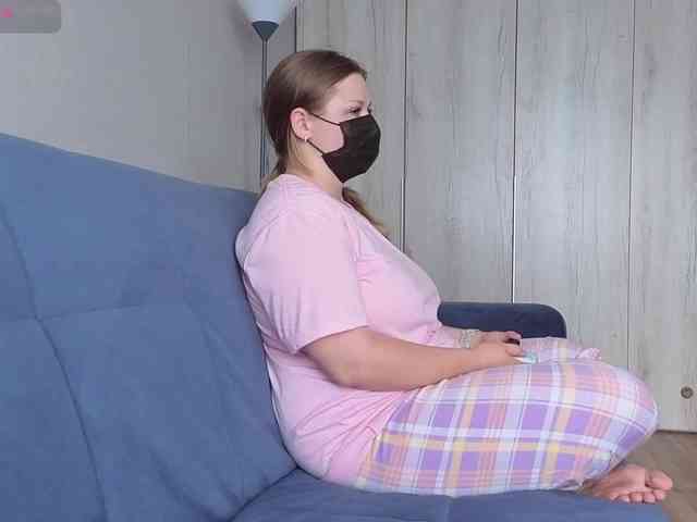 Milaa1998 webcam
