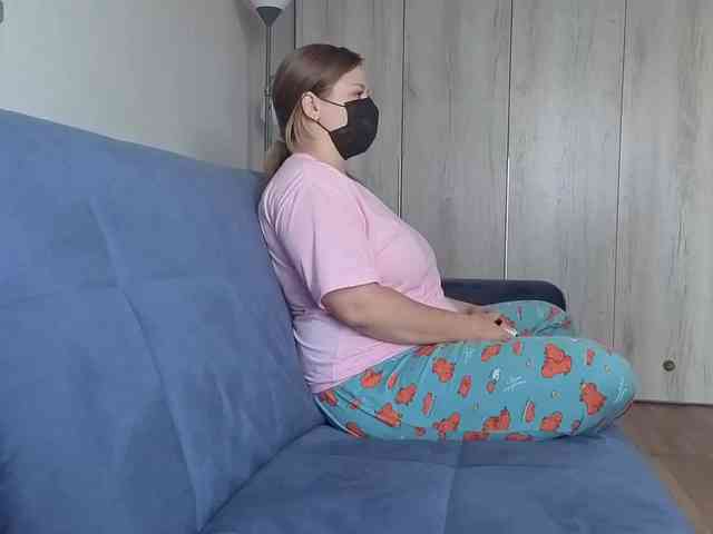 Milaa1998 webcam
