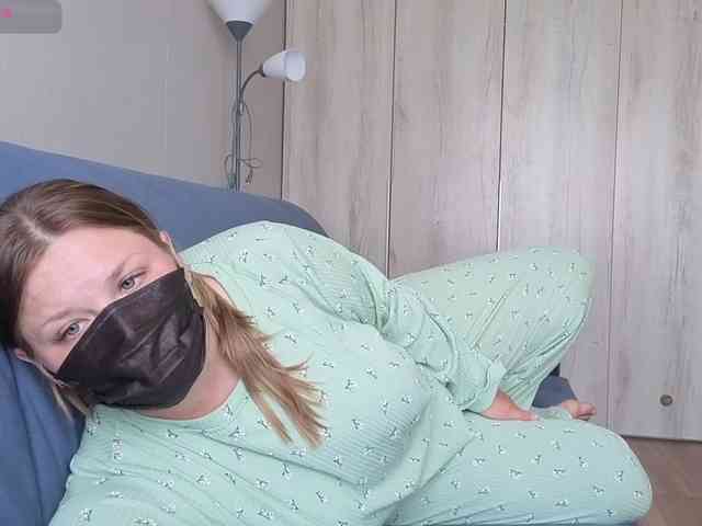 Milaa1998 webcam