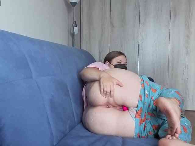 Milaa1998 webcam