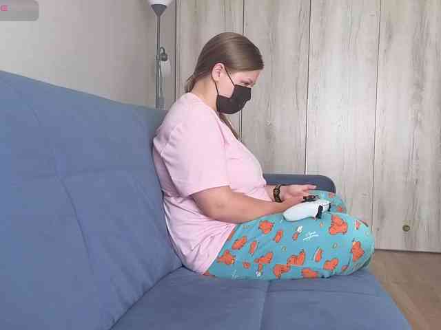 Milaa1998 webcam