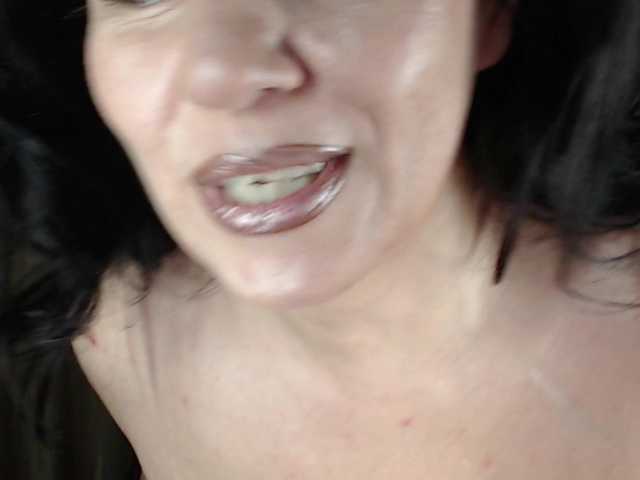 Jasminkiss live cam on BongaCams