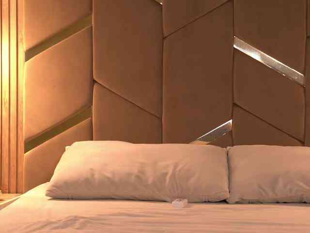 Girl-Pleasure