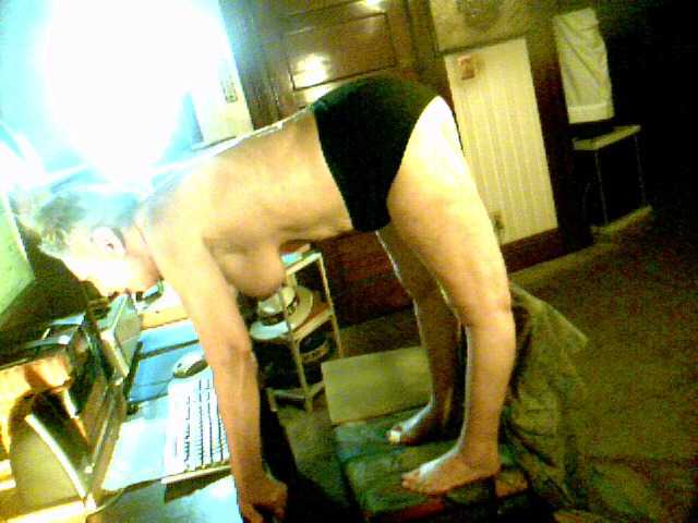 EstinaHottie live webcam show