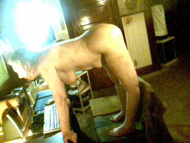 EstinaHottie webcam