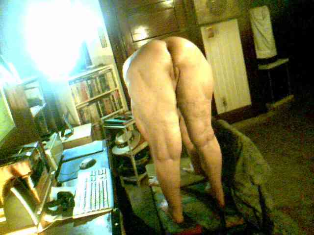EstinaHottie webcam