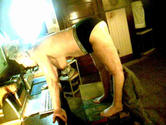 EstinaHottie webcam