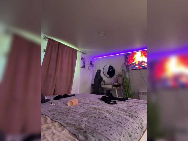 -MaybeBaby-, modèle webcam