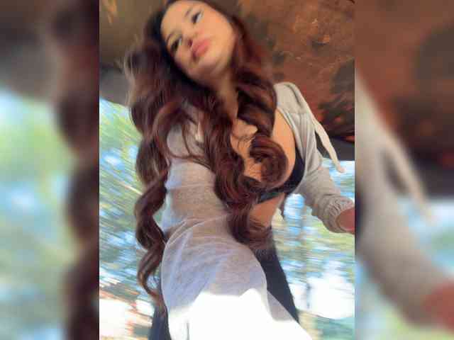 -MaybeBaby- webcam