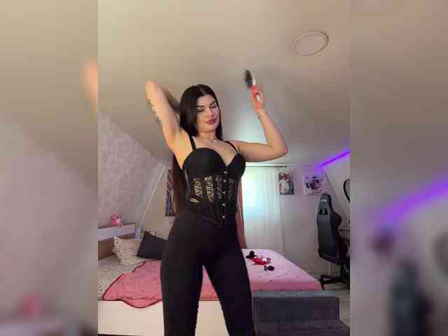 Модель: -MaybeBaby-