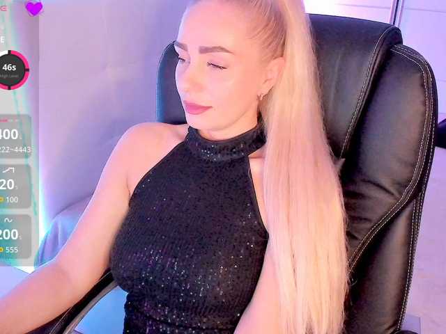 Dashulakiss1 live cam on BongaCams