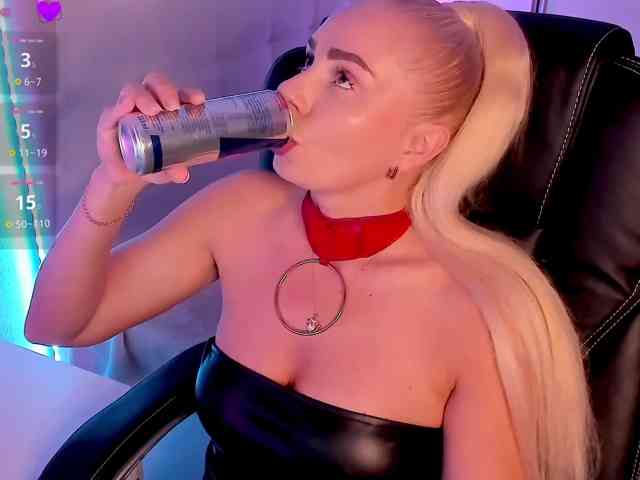 Vorschau des Streams von Dasha