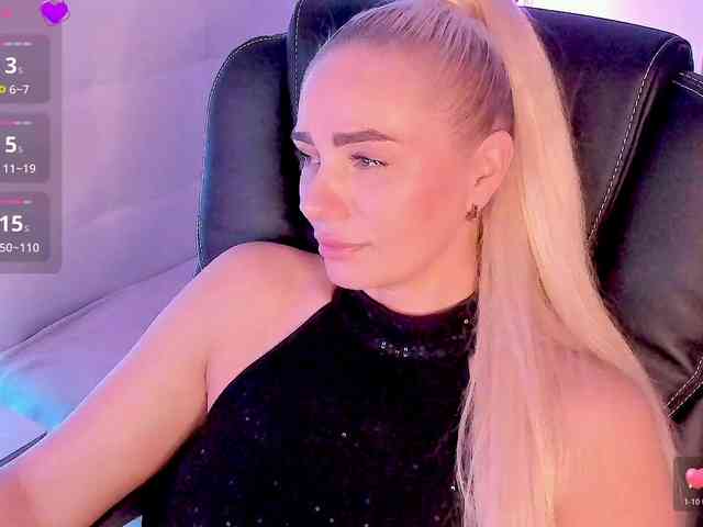 Dashulakiss1 Live Webcam on BongaCams