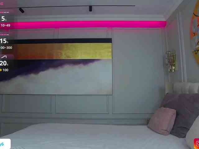 HazelBambi77 webcam