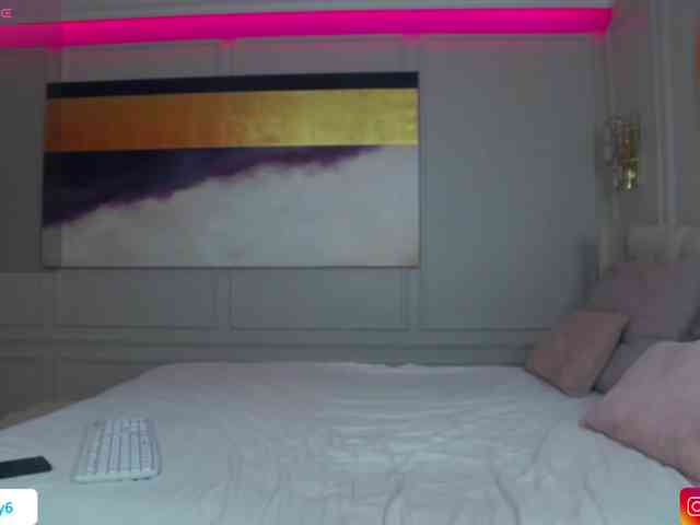 Modèle: HazelBambi77