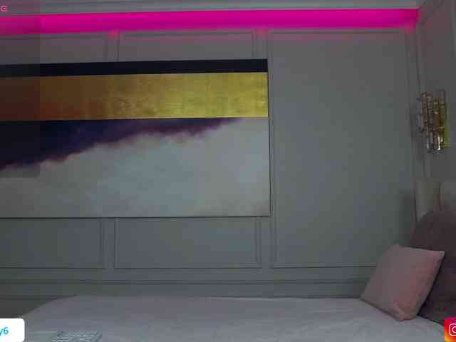 HazelBambi77 webcam
