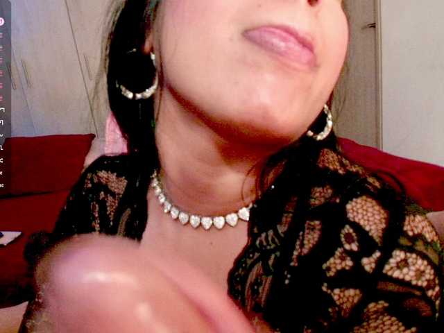 hottstuffxxx live cam on BongaCams