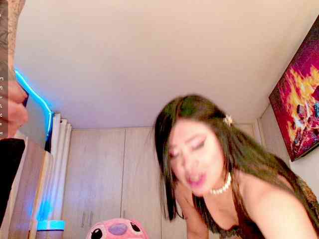 该模特正在直播。 hottstuffxxx