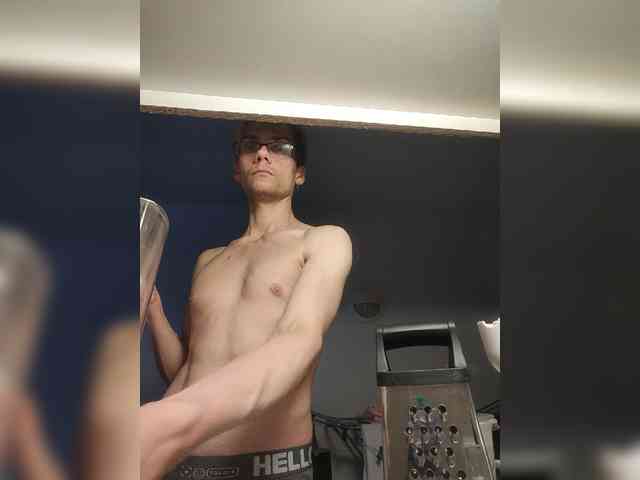 Riccardofer Live Webcam on BongaCams