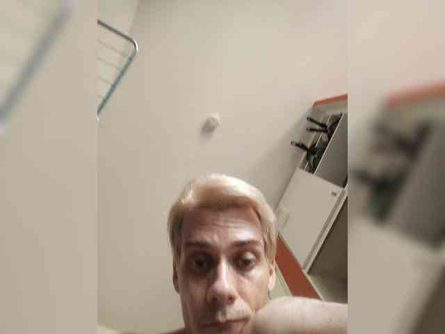 Riccardofer Sex Cam Show