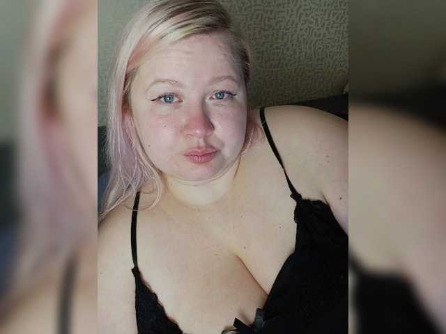 SashaLyubov live cam preview