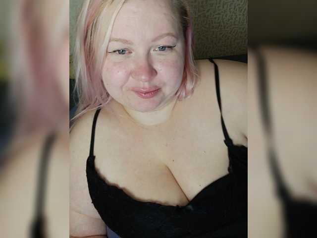 SashaLyubov live cam on BongaCams