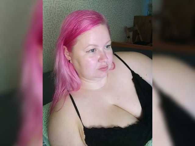 SashaLyubov live cam on BongaCams