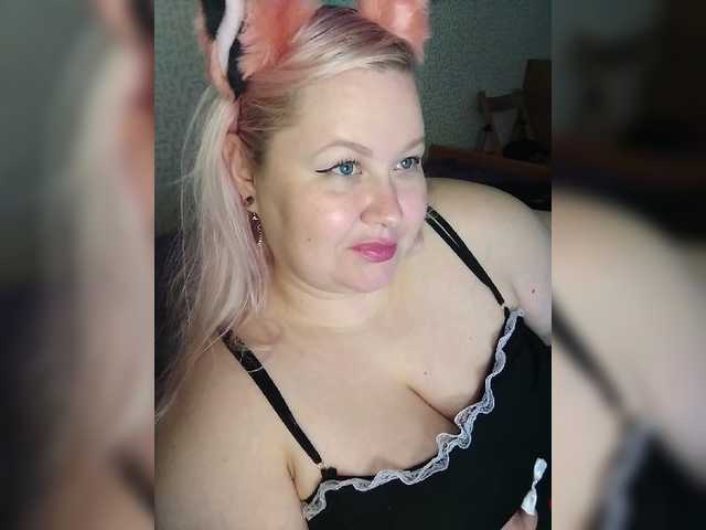 SashaLyubov live cam on BongaCams