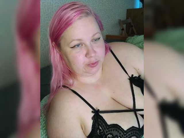 SashaLyubov live cam on BongaCams