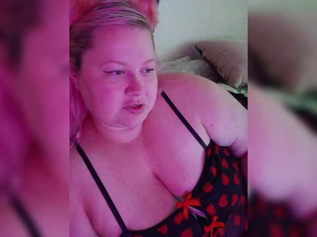 SashaLyubov live cam on BongaCams