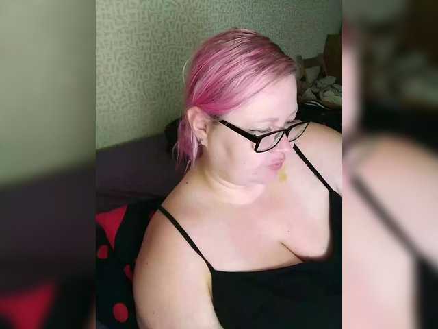 SashaLyubov live cam on BongaCams
