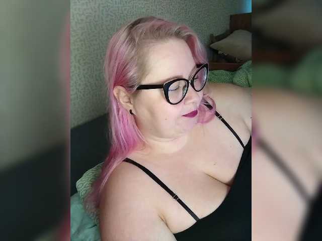 SashaLyubov live cam on BongaCams