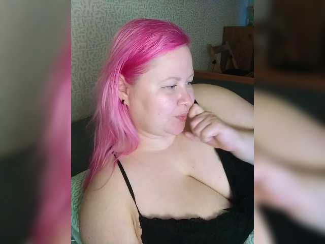 SashaLyubov live cam on BongaCams