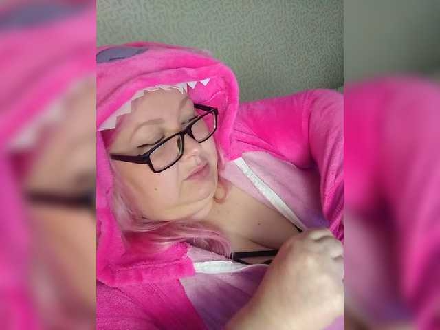 SashaLyubov live cam on BongaCams