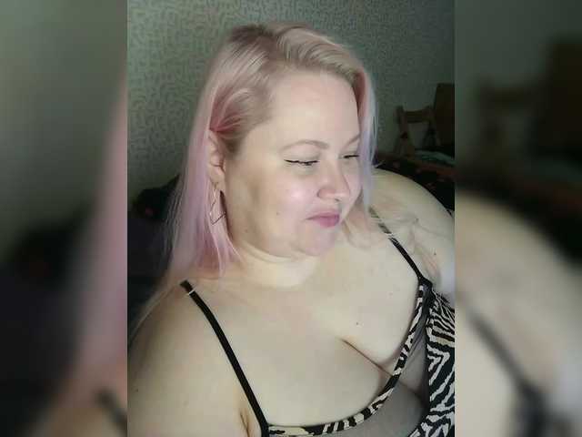 SashaLyubov live cam on BongaCams