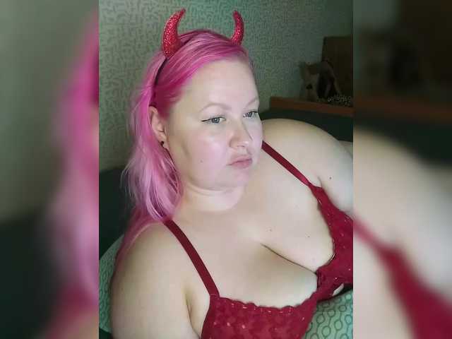 SashaLyubov live cam on BongaCams