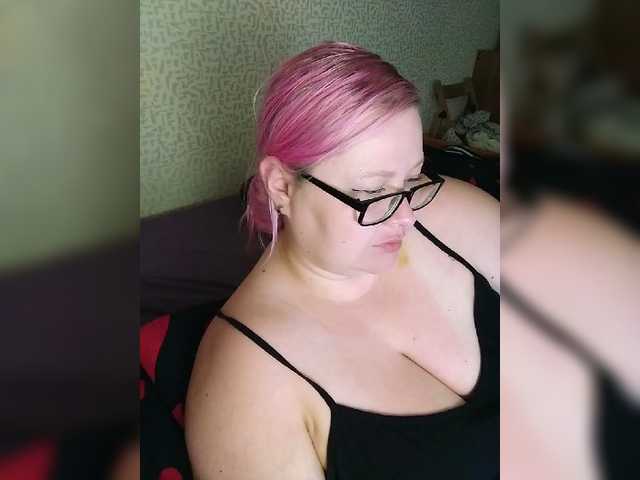 SashaLyubov live cam on BongaCams