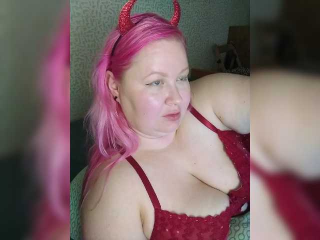 SashaLyubov live cam on BongaCams