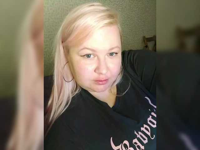 SashaLyubov live cam on BongaCams