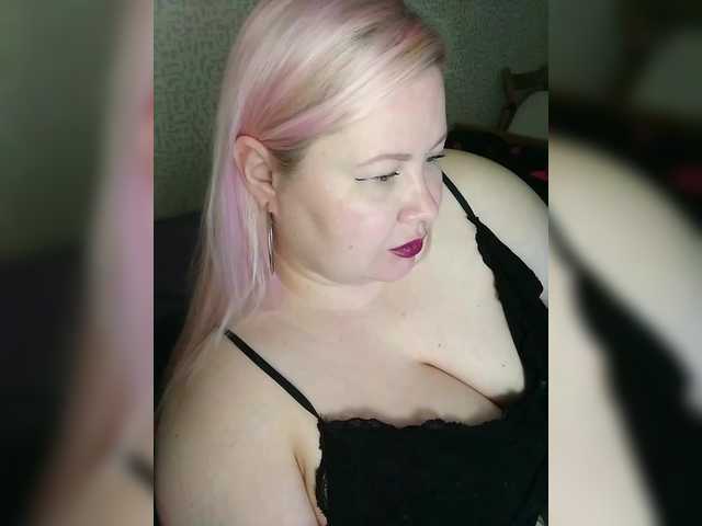 SashaLyubov live cam on BongaCams