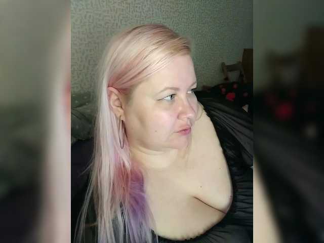 SashaLyubov live cam on BongaCams