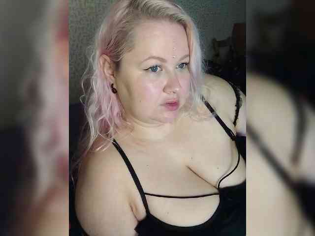 SashaLyubov webcam