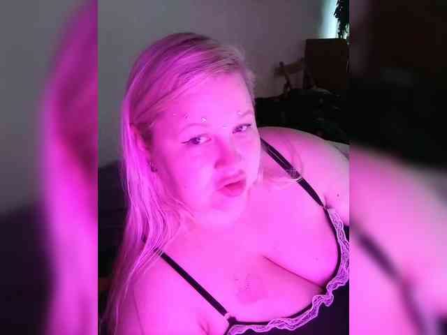 SashaLyubov webcam