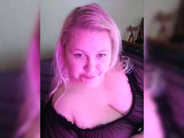 SashaLyubov webcam