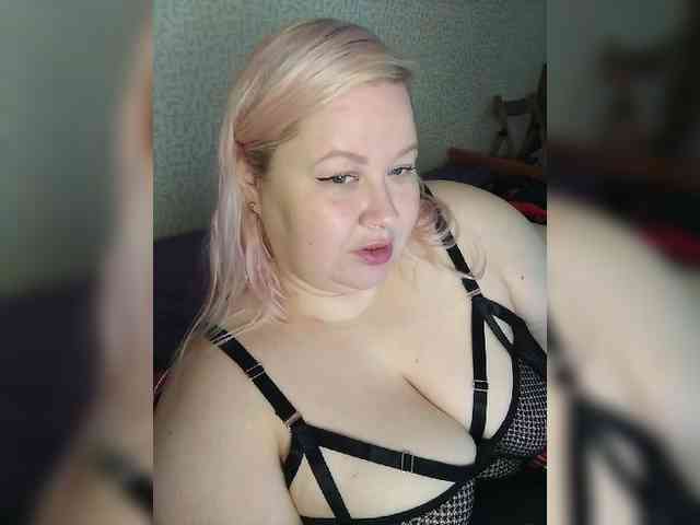 SashaLyubov webcam