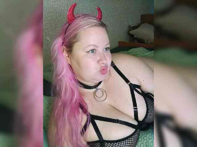 SashaLyubov webcam