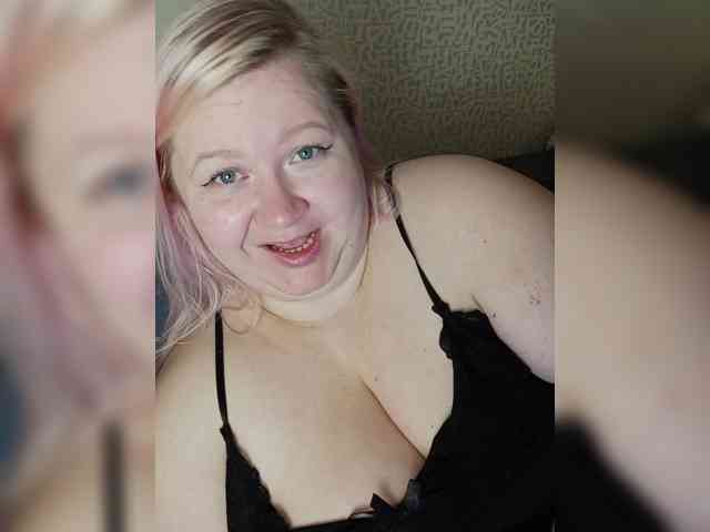 SashaLyubov webcam