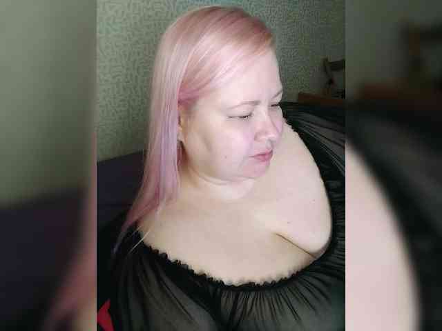 SashaLyubov webcam